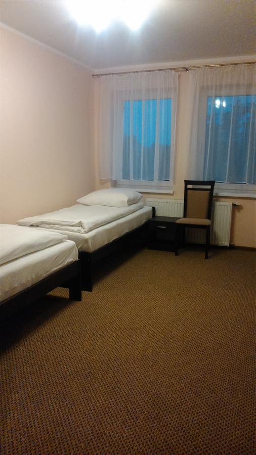 Dom Weselny Zielony Zakatek Jarocin Extérieur photo